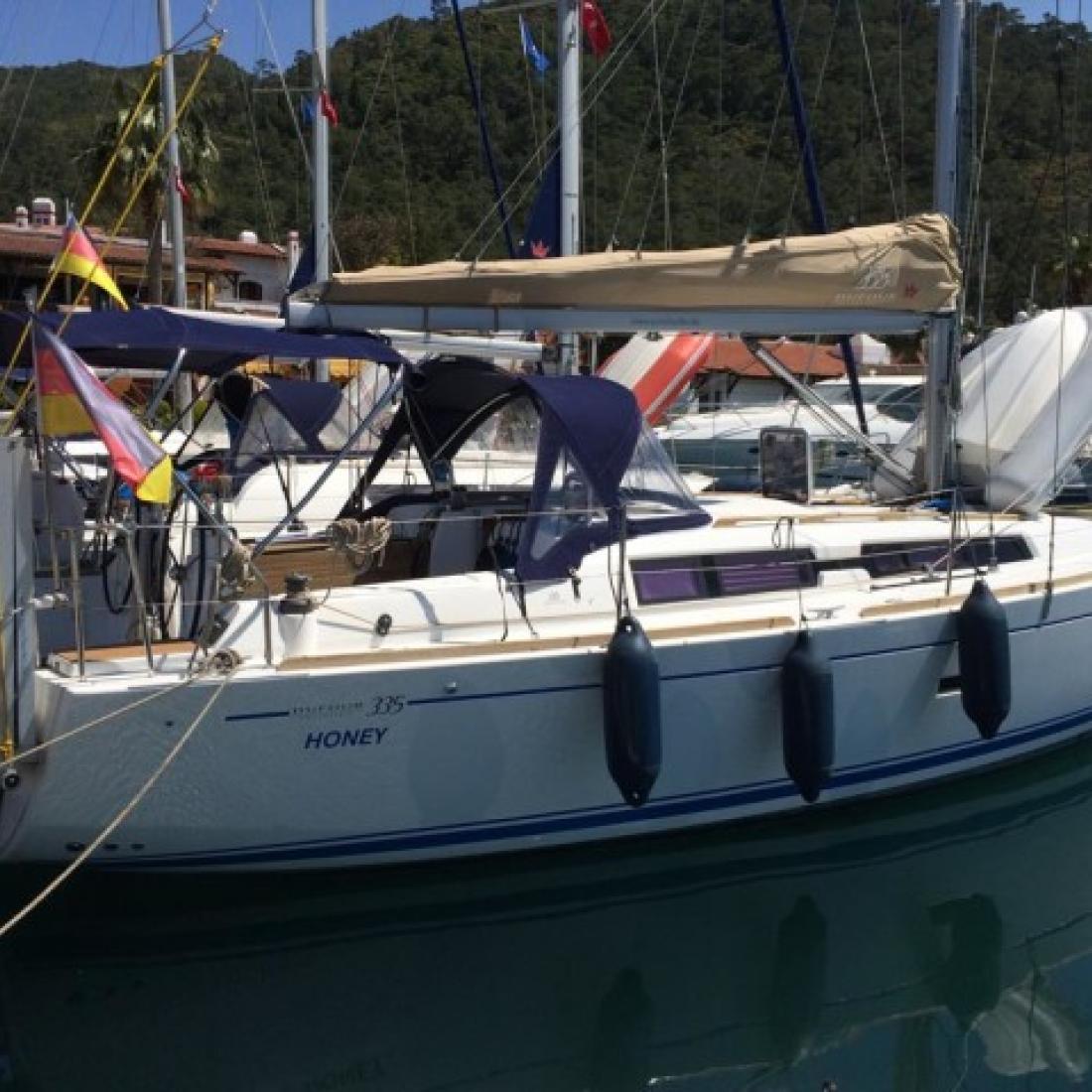 doufur sardegna charter skipper bareboat golfo aranci sassari costa smeralda